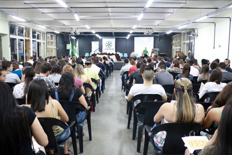 Noite de abertura do IV SECISA – Seminário dos Cursos de Ciências Sociais Aplicadas da Unespar