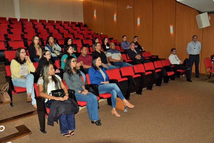 Visita Estudantes Unespar 10-12-18 (2).JPG